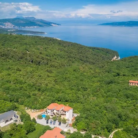 5235-4 In Apartmán Drenje (Istria)